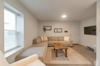 1140 W 950 N #B 306, Orem, UT 84057 - Photo 4