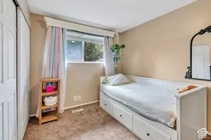 892 E Bear Canyon Rd S, Sandy, UT 84094 - Photo 12