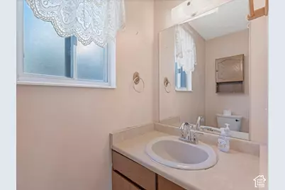 2983 W Sussex Pl, West Valley, UT 84119 - Photo 18
