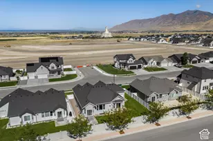 593 W 2030 N, Tooele, UT 84074 - Photo 4