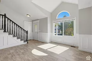 149 E Shadowbrook Ln, Kaysville, UT 84037 - Photo 4