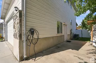 149 E Shadowbrook Ln, Kaysville, UT 84037 - Photo 28