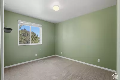 149 E Shadowbrook Ln, Kaysville, UT 84037 - Photo 20