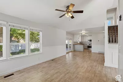 149 E Shadowbrook Ln, Kaysville, UT 84037 - Photo 10