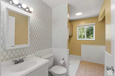 149 E Shadowbrook Ln, Kaysville, UT 84037 - Photo 12