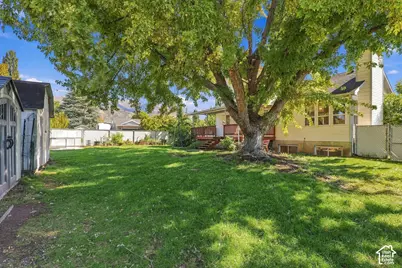 149 E Shadowbrook Ln, Kaysville, UT 84037 - Photo 14