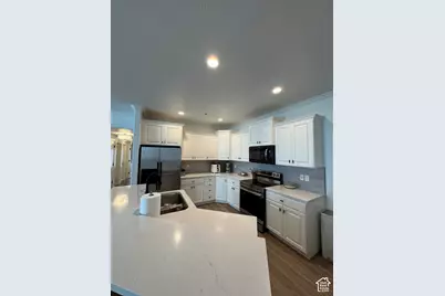 952 W 965 N #210, Orem, UT 84057 - Photo 14