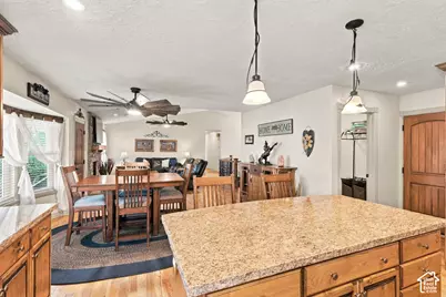 14138 S Pheasant Hollow Ln, Bluffdale, UT 84065 - Photo 28
