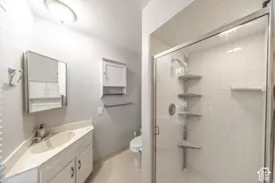 970 E 2050 S, Bountiful, UT 84010 - Photo 14