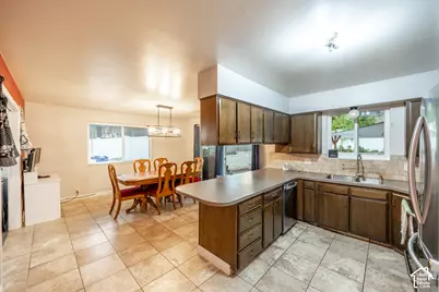 970 E 2050 S, Bountiful, UT 84010 - Photo 6