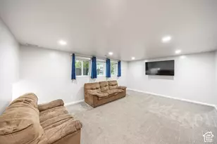 970 E 2050 S, Bountiful, UT 84010 - Photo 24