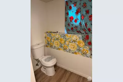 263 W Meadowbrook Dr S, Ogden, UT 84404 - Photo 8