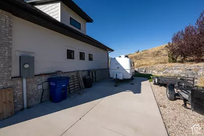 6127 N Lariat Ln, Mountain Green, UT 84050 - Photo 10