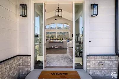 6127 N Lariat Ln, Mountain Green, UT 84050 - Photo 4