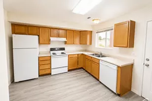 1100 E 1525 S, Clearfield, UT 84015 - Photo 6
