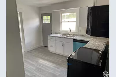 230 N 3rd St, Tooele, UT 84074 - Photo 2