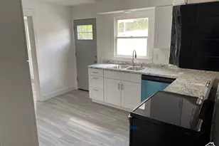 230 N 3rd St, Tooele, UT 84074 - Photo 2
