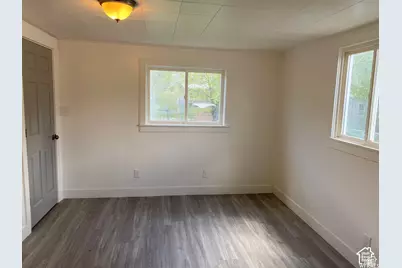 230 N 3rd St, Tooele, UT 84074 - Photo 4