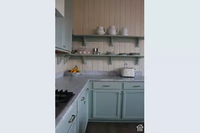 893 N 2125 W, Layton, UT 84041 - Photo 14