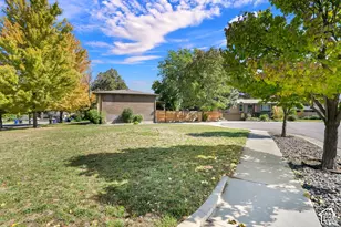 6225 S Lorreen Dr, Murray, UT 84121 - Photo 36