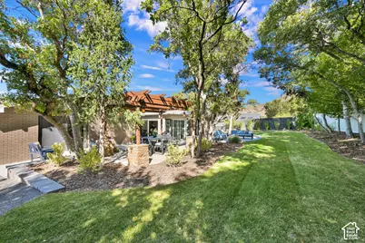 1095 S Oak Hills Way E, Salt Lake City, UT 84108 - Photo 46
