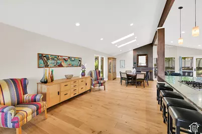 1095 S Oak Hills Way E, Salt Lake City, UT 84108 - Photo 18