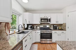 11846 S 3200 W, Riverton, UT 84065 - Photo 12