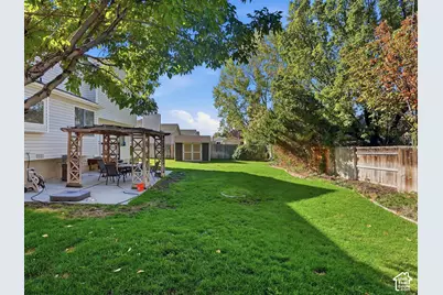 11846 S 3200 W, Riverton, UT 84065 - Photo 16