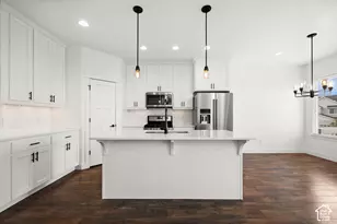 15392 S Skyraider Ln, Bluffdale, UT 84065 - Photo 2