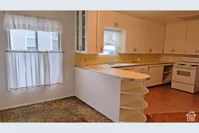 2680 S Imperial St E, Salt Lake City, UT 84106 - Photo 4