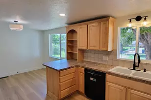 4271 S 900 E, South Ogden, UT 84403 - Photo 8