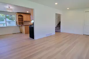 4271 S 900 E, South Ogden, UT 84403 - Photo 4