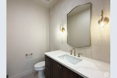1258 W Caribou Ct, Pleasant View, UT 84414 - Photo 10