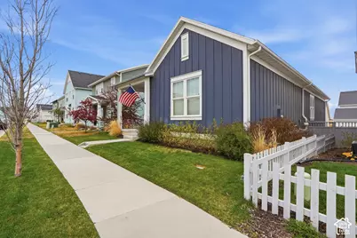 11683 S Moring Way, South Jordan, UT 84009 - Photo 2