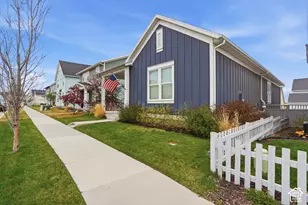 11683 S Moring Way, South Jordan, UT 84009 - Photo 2