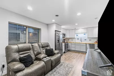 8620 W Equinox Cir, Copperton, UT 84006 - Photo 24
