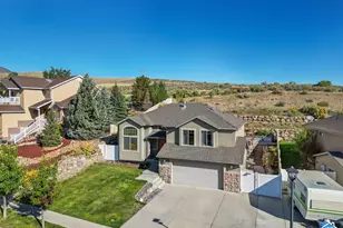 8620 W Equinox Cir, Copperton, UT 84006 - Photo 4