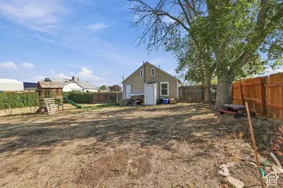 253 Broadway St N, Tooele, UT 84074 - Photo 24