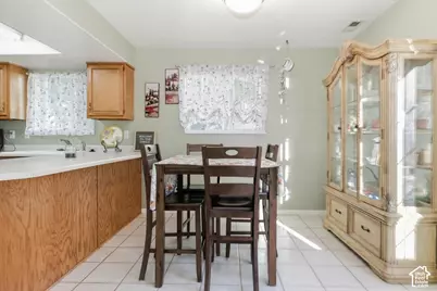 154 W Coventry Pl N, Logan, UT 84341 - Photo 6