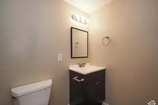 13548 S Villa Rosa Way E, Draper, UT 84020 - Photo 8
