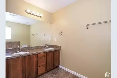 13548 S Villa Rosa Way E, Draper, UT 84020 - Photo 12