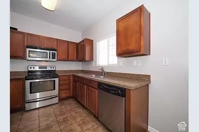 13548 S Villa Rosa Way E, Draper, UT 84020 - Photo 6