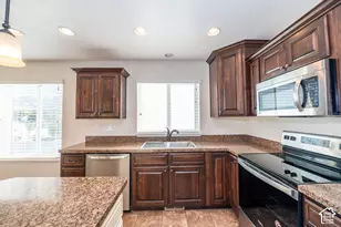 257 W 350 S, Hyde Park, UT 84318 - Photo 12