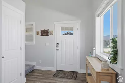 476 W 60 S, Hyrum, UT 84319 - Photo 6