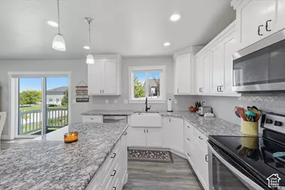 476 W 60 S, Hyrum, UT 84319 - Photo 16