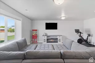 476 W 60 S, Hyrum, UT 84319 - Photo 36