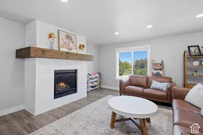 476 W 60 S, Hyrum, UT 84319 - Photo 10