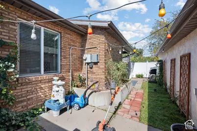 1906 N 750 W, Centerville, UT 84014 - Photo 22