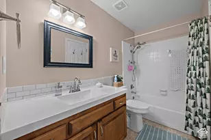 1906 N 750 W, Centerville, UT 84014 - Photo 16