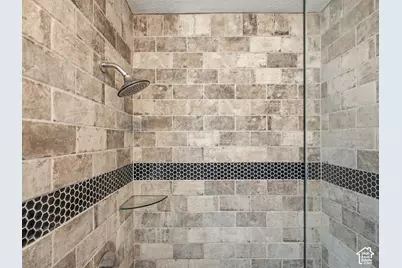 431 S 1400 E, Fruit Heights, UT 84037 - Photo 24